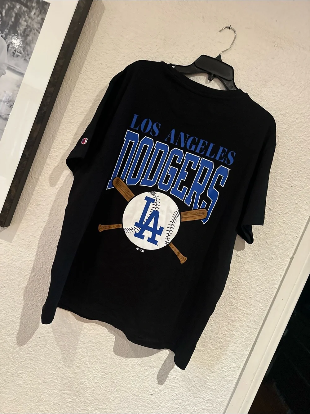 Champion Black Tee with White LA Logo - Men wrinkly - Picture 6 of 6